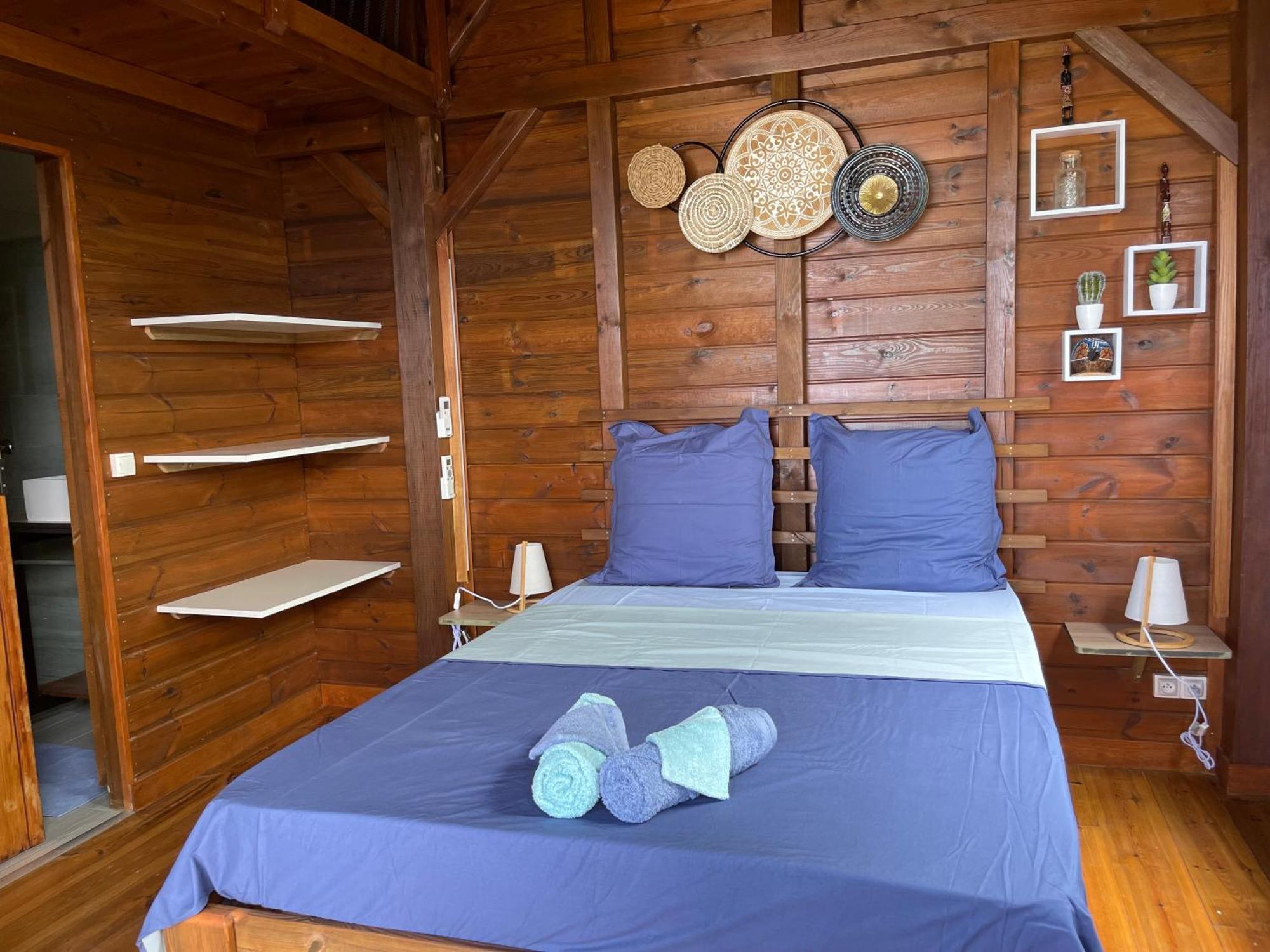 Bungalow Lanar'Am Graj - 2 Bouillante Extérieur photo